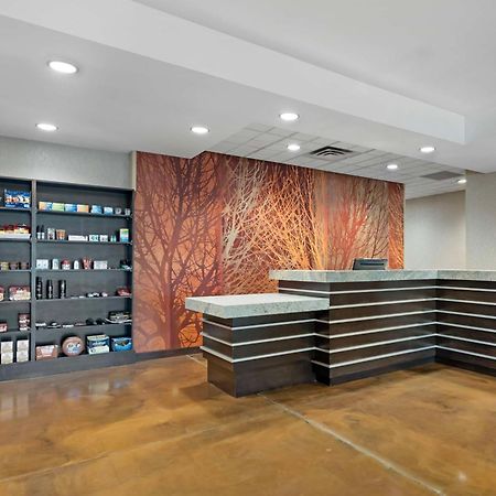 Best Western Plus Lakeview Hotel Madison Extérieur photo