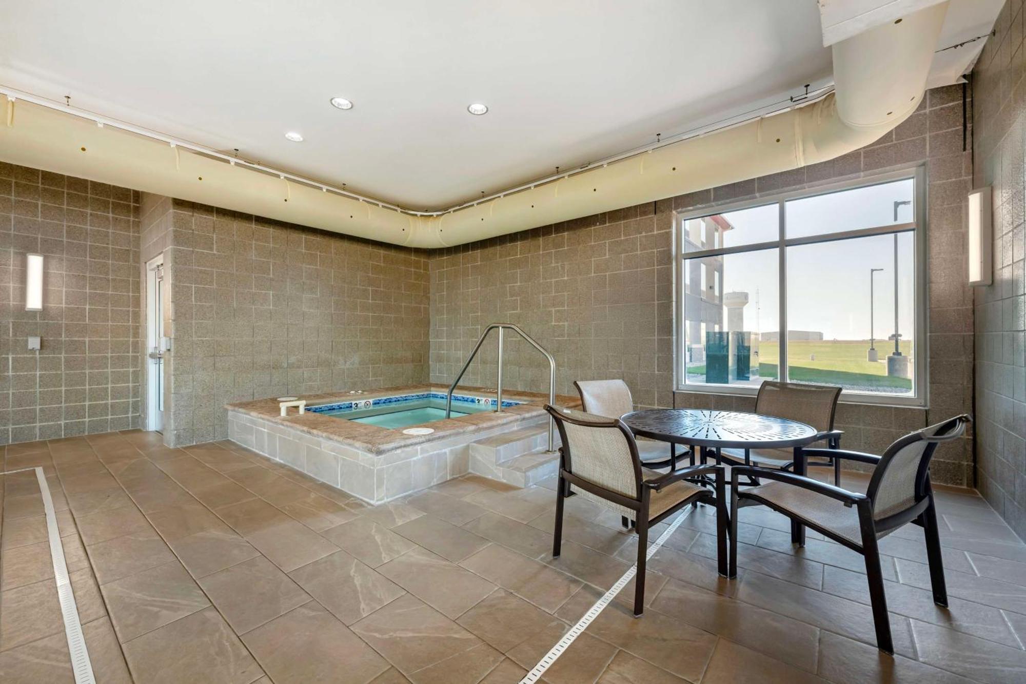 Best Western Plus Lakeview Hotel Madison Extérieur photo