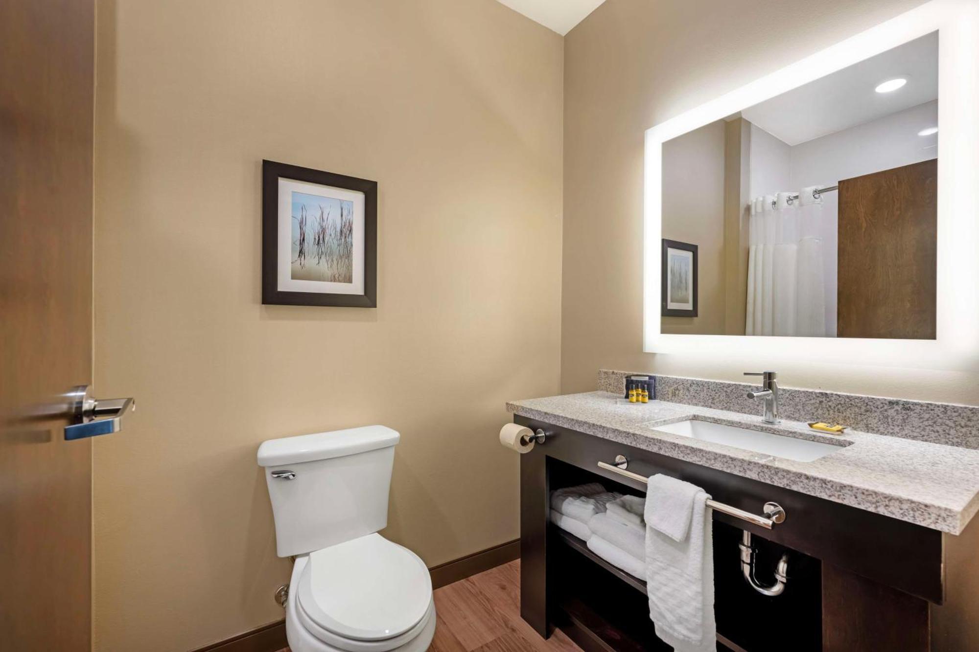Best Western Plus Lakeview Hotel Madison Extérieur photo