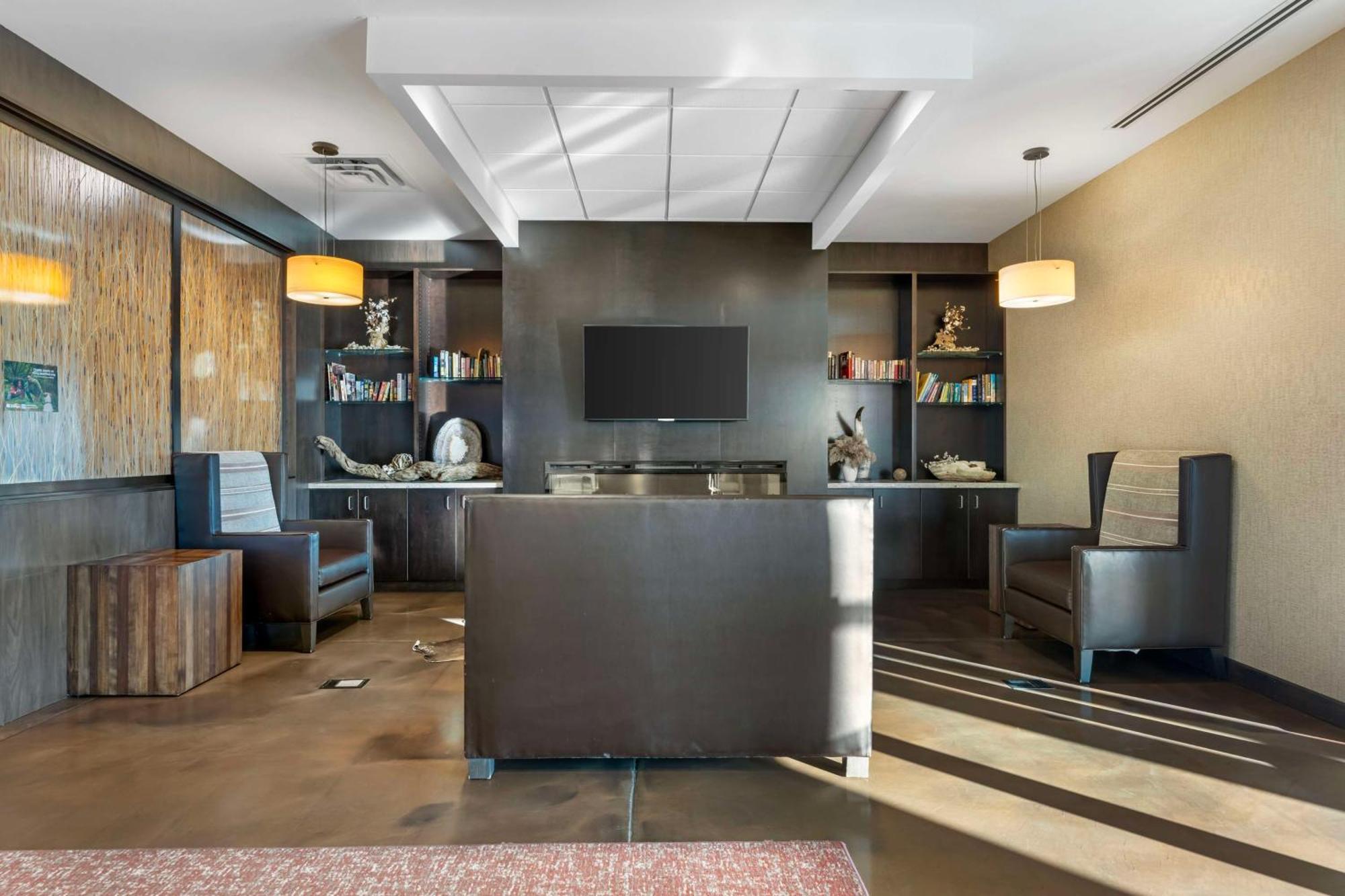 Best Western Plus Lakeview Hotel Madison Extérieur photo